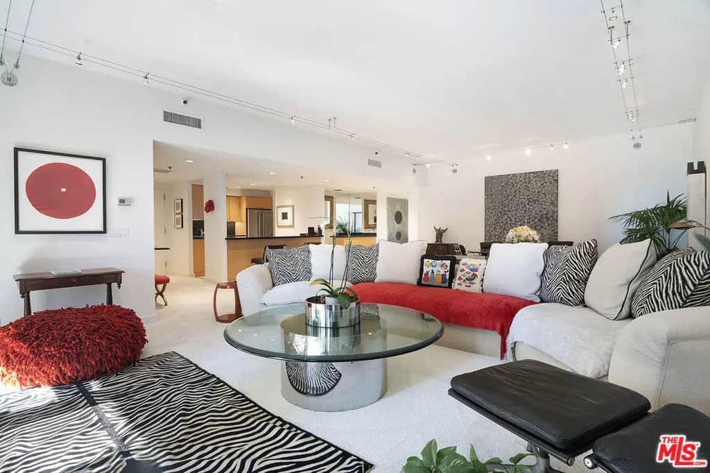 10445 Wilshire Boulevard 502, Los Angeles, CA — listing photo 1