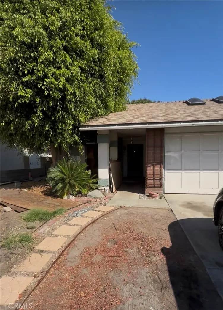 1033 S Dennis, Santa Ana, CA — listing photo 1
