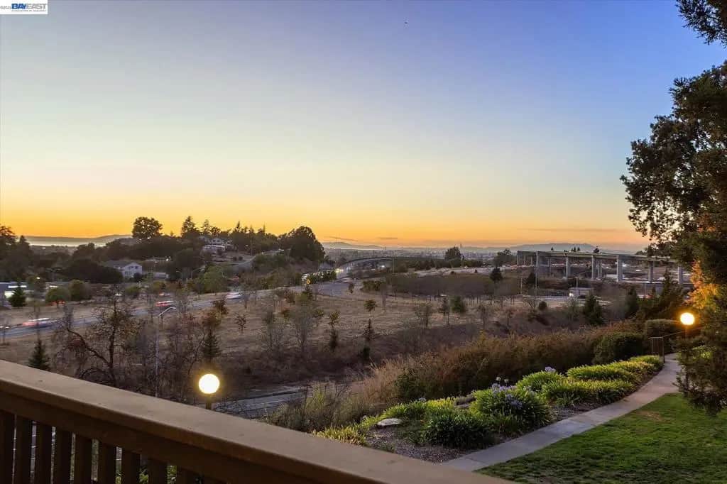 21117 Gary Drive 213, Hayward, CA — listing photo 1