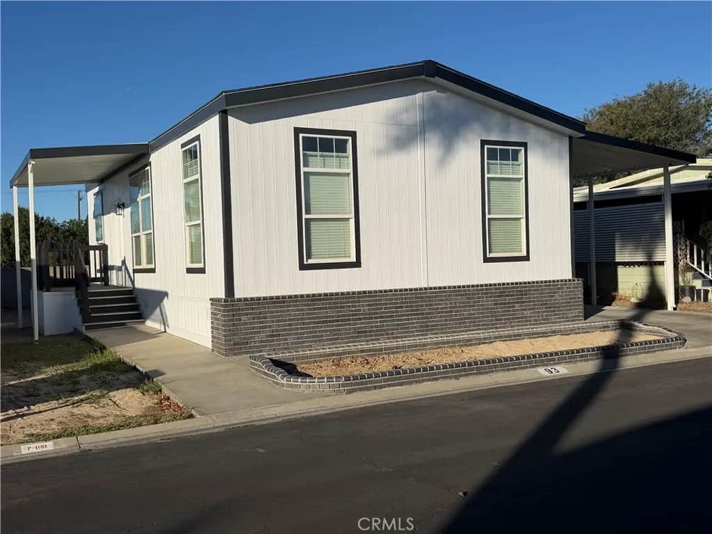 9391 California Avenue 93, Riverside, CA — listing photo 1