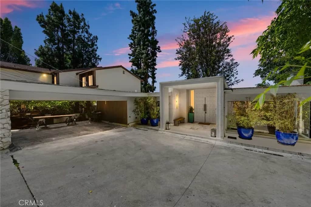 4781 Galendo Street, Woodland Hills, CA — listing photo 1