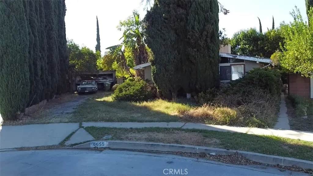 6655 Kosturas, Winnetka, CA — listing photo 1
