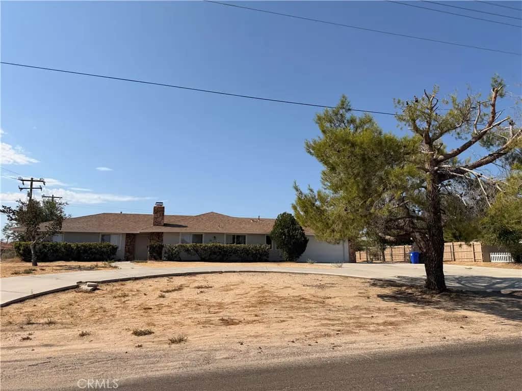 18425 Owatonna Road, Apple Valley, CA — listing photo 1