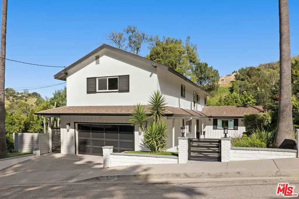 3430 Loadstone Drive, Los Angeles, CA — listing photo 1