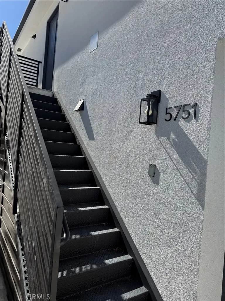 5751 Bianca, Encino, CA — listing photo 1