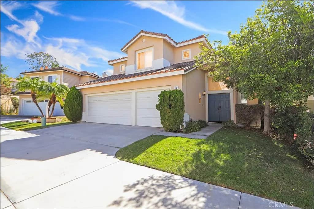 4 Toulon, Lake Forest, CA — listing photo 1