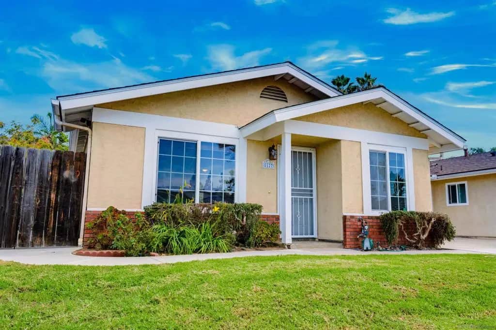 5127 Mandarin Drive, Oceanside, CA — listing photo 1