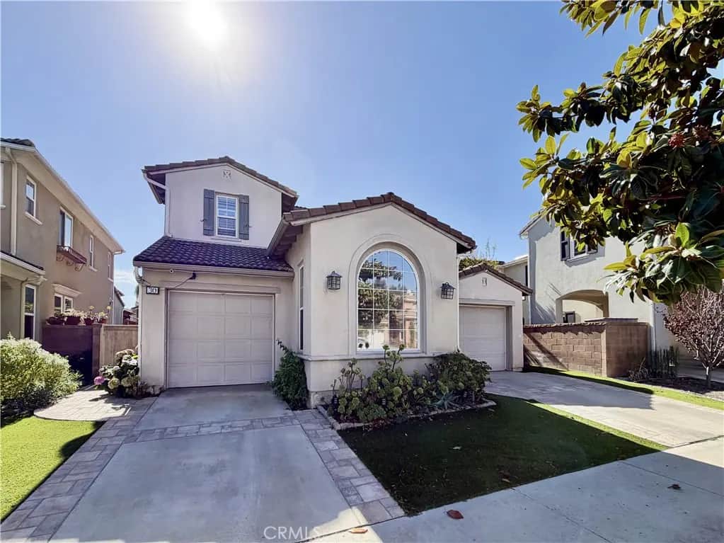 30 Sutton, Irvine, CA — listing photo 1