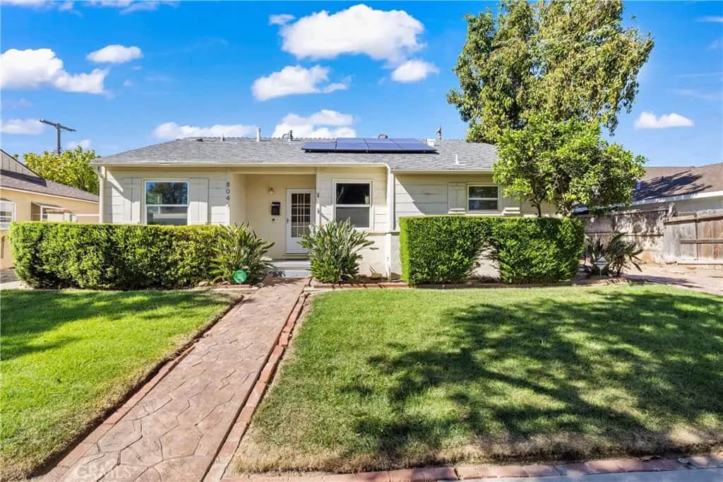 8045 Lesner, Van Nuys, CA — listing photo 1