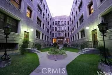 2121 James M Wood 312, Los Angeles, CA — listing photo 1