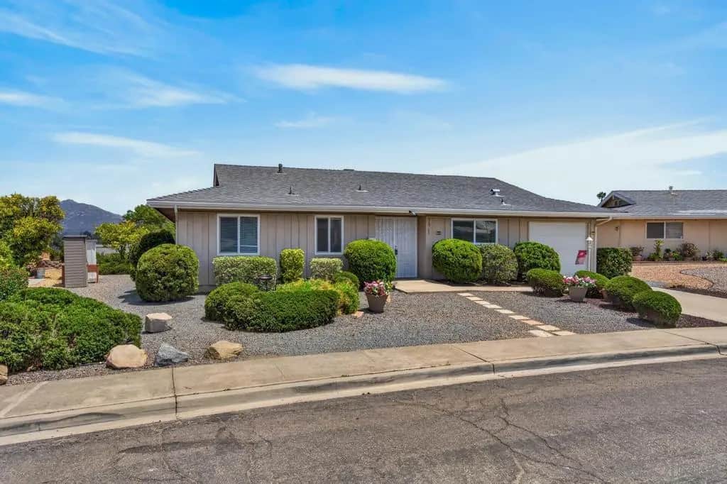 16749 Obispo Ln, San Diego, CA — listing photo 1