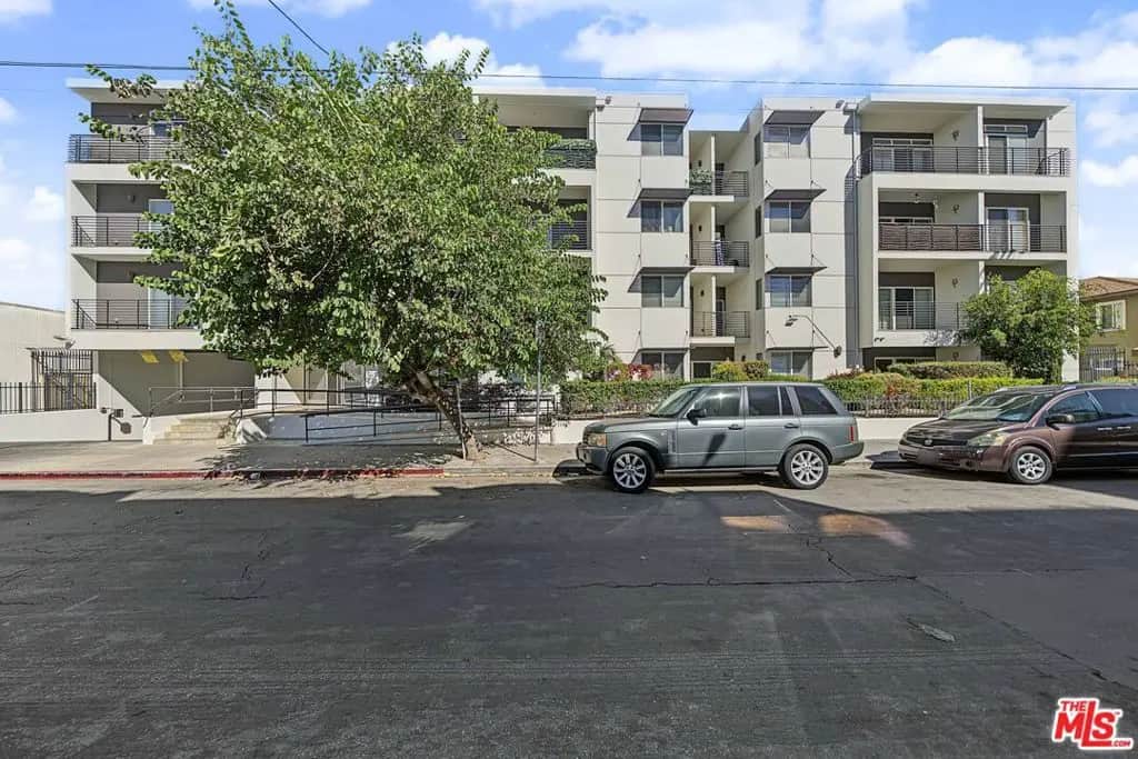 3061 W 12th Place 102, Los Angeles, CA — listing photo 1