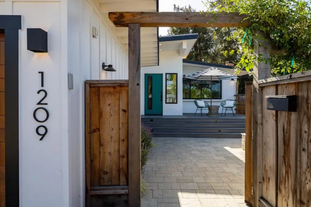 1209 Funston Avenue, Pacific Grove, CA — listing photo 1