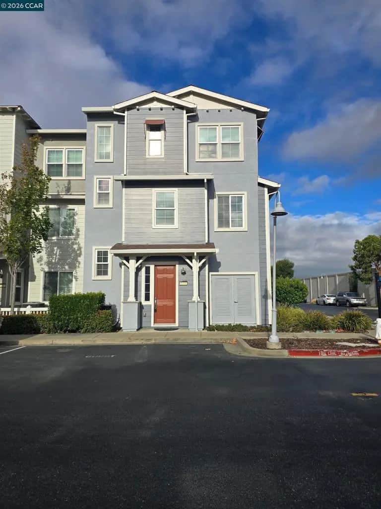 3201 Jetty Dr, Richmond, CA — listing photo 1