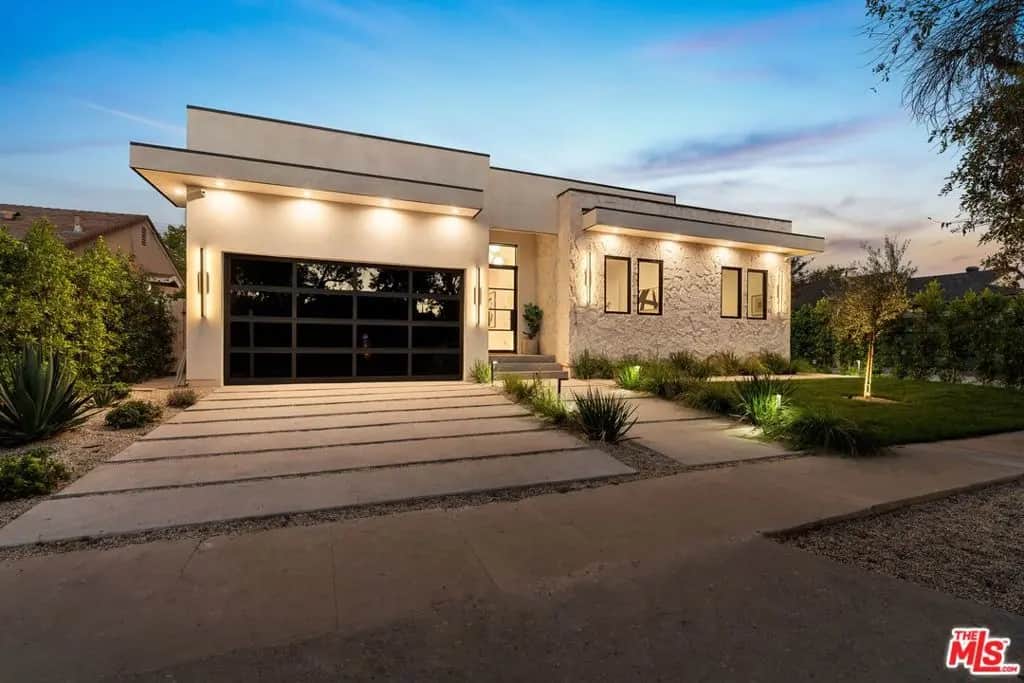 5814 Graves Avenue, Encino, CA — listing photo 1