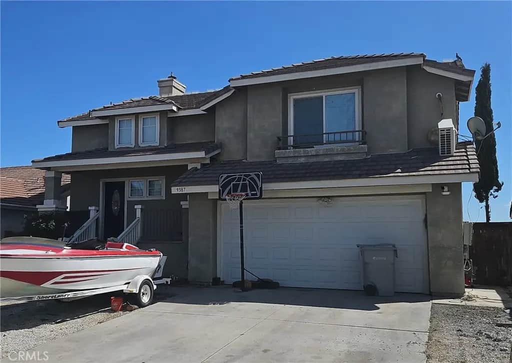 9387 Nolina Drive, Hesperia, CA — listing photo 1