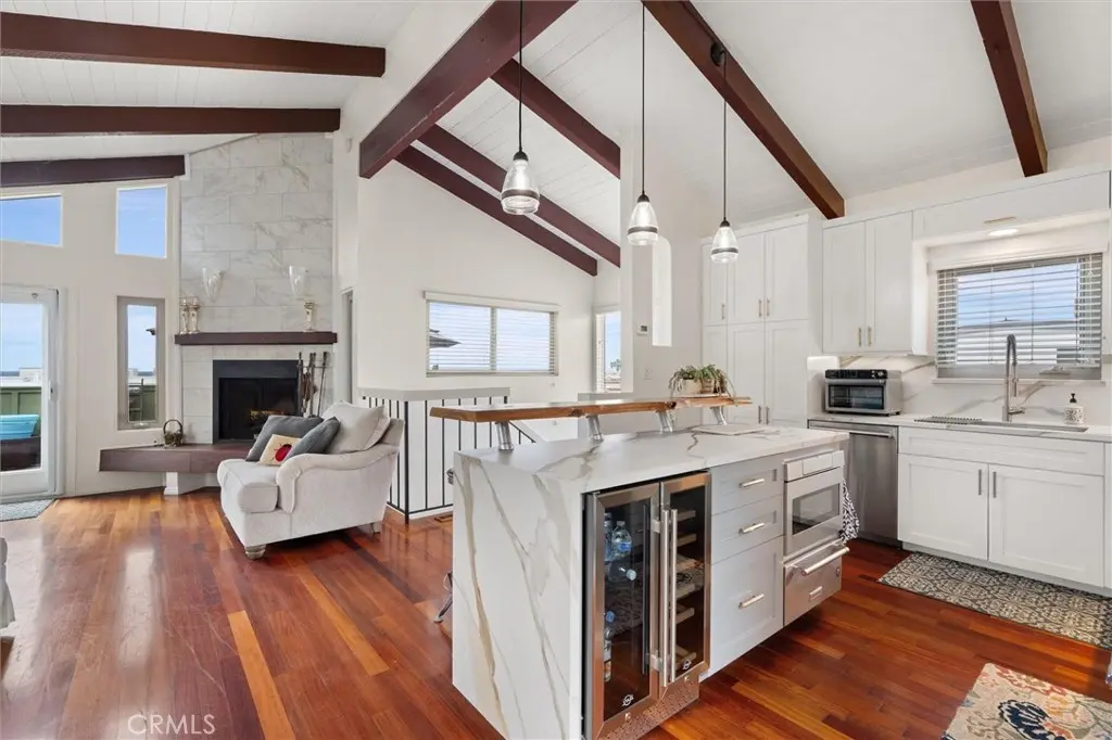412 Manhattan Avenue, Hermosa Beach, CA — listing photo 1