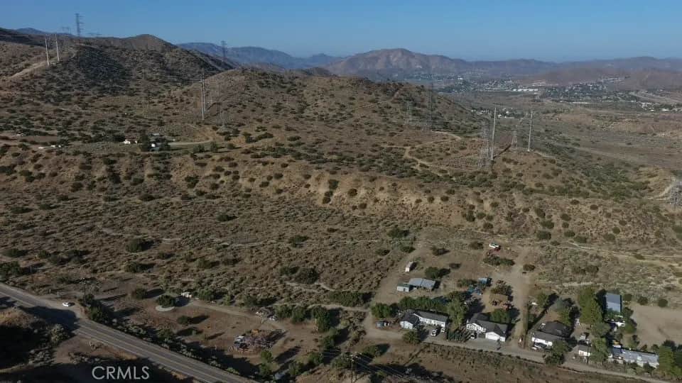 108 Angeles Forest Highway, Palmdale, CA — listing photo 1