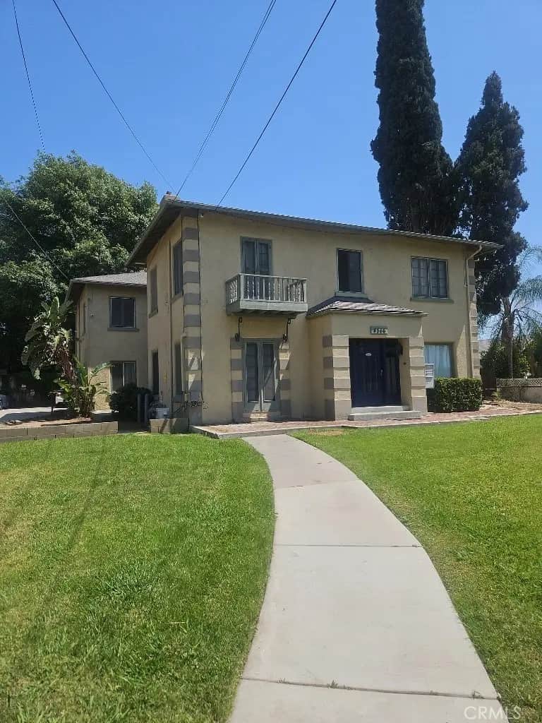 4566 Orange 8, Riverside, CA — listing photo 1