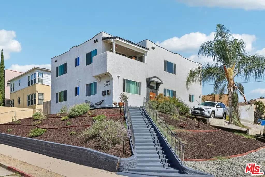 2048 S Harcourt Avenue, Los Angeles, CA — listing photo 1