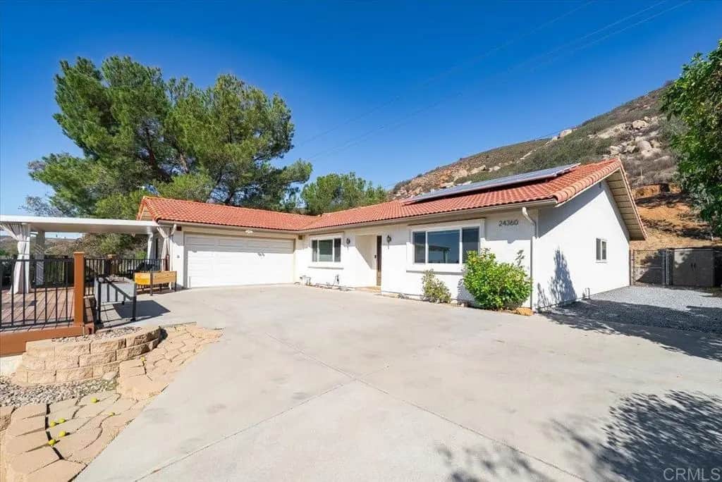 24360 Rutherford Road, Ramona, CA — listing photo 1
