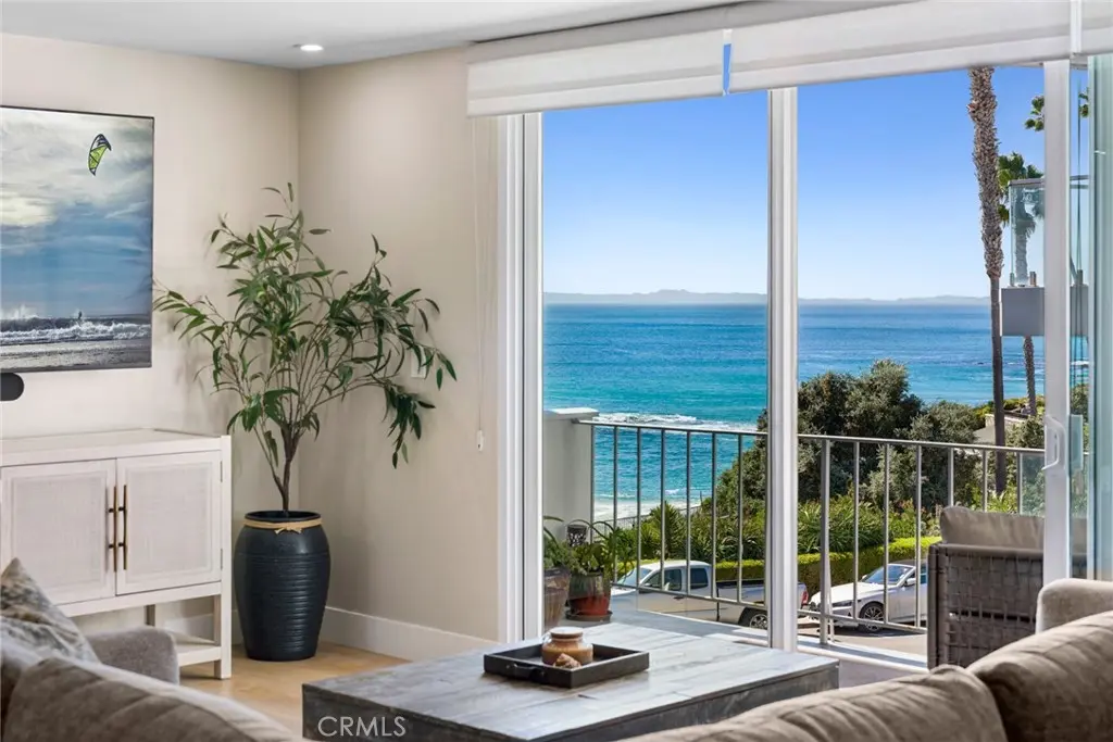 520 Cliff Drive 202, Laguna Beach, CA — listing photo 1