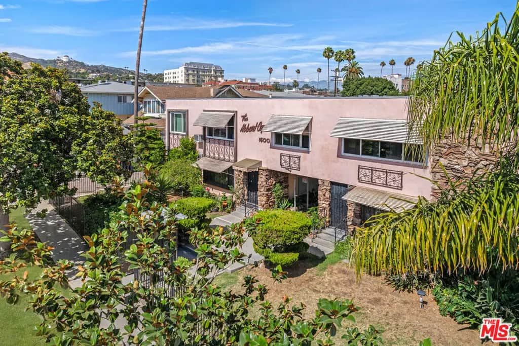 1600 N Hobart Boulevard 15, Los Angeles, CA — listing photo 1