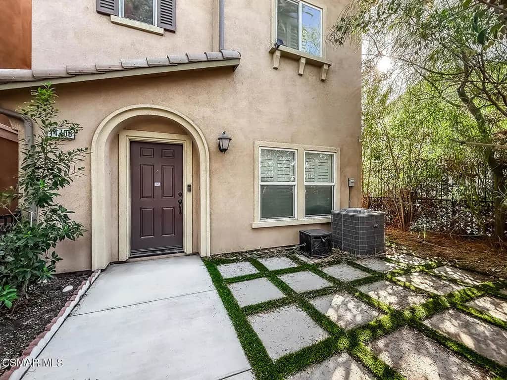14708 Sherman Way, Van Nuys, CA — listing photo 1