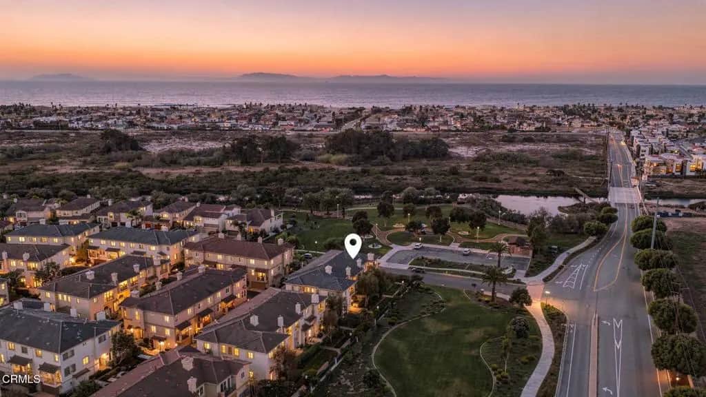 1247 Bayside Circle, Oxnard, CA — listing photo 1