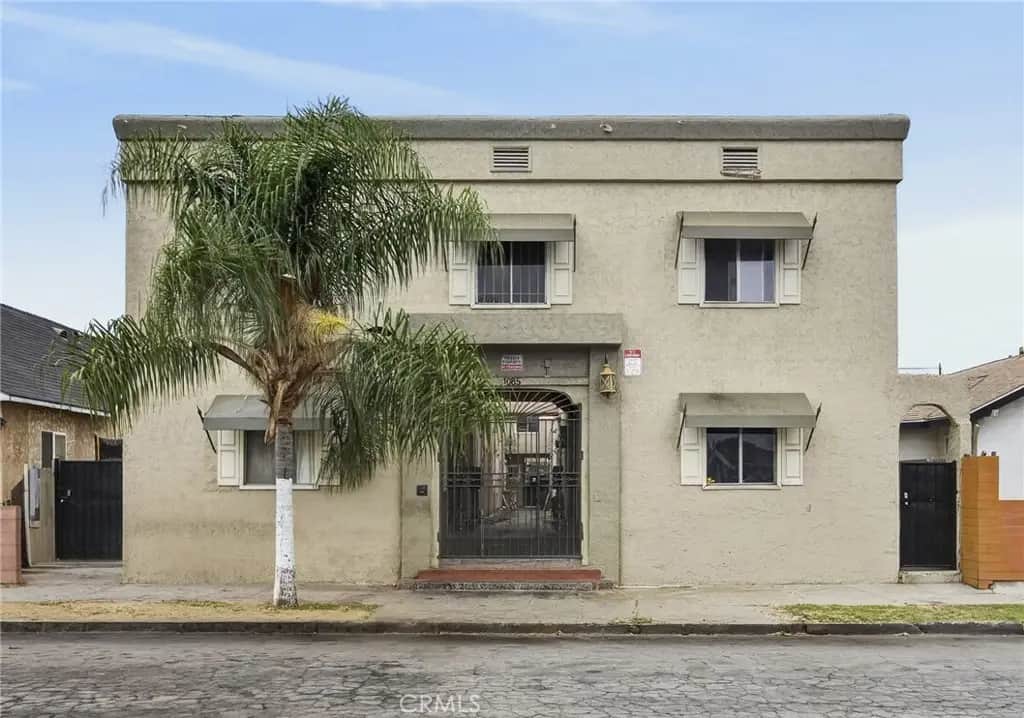 1085 Lewis, Long Beach, CA — listing photo 1