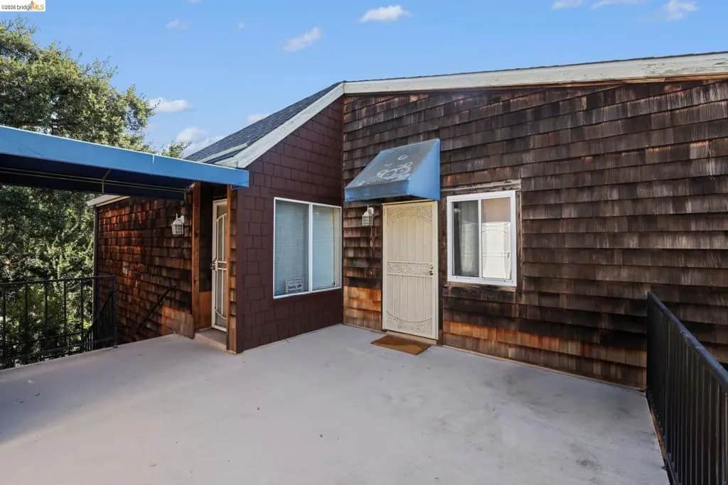 1969 Bonifacio St 6, Concord, CA — listing photo 1