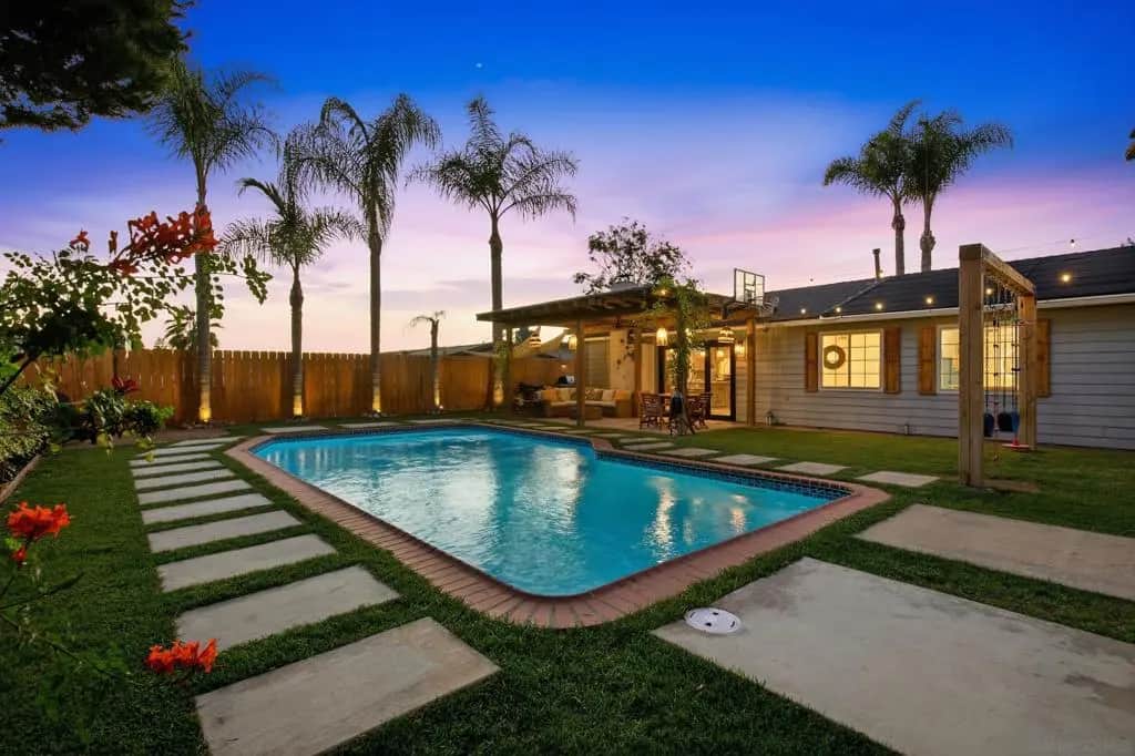 7031 Beagle St, San Diego, CA — listing photo 1