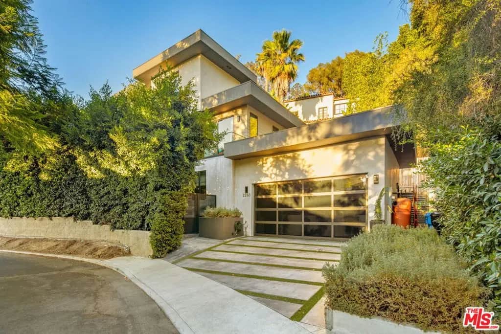 2260 Alcyona Drive, Los Angeles, CA — listing photo 1