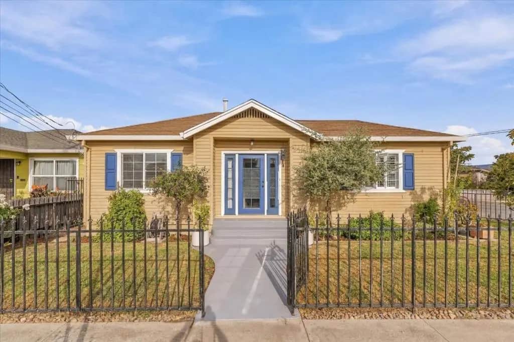 633 Oregon Street, Watsonville, CA — listing photo 1