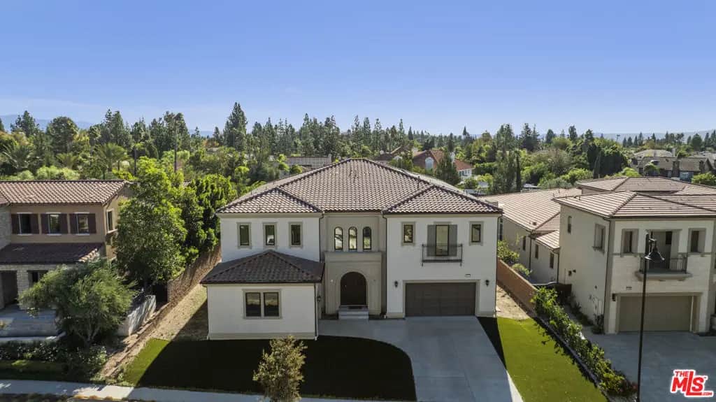 11010 Sweetwater Court, Chatsworth, CA — listing photo 1