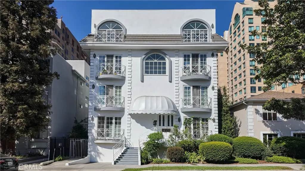 10531 Ashton Ave 201, Los Angeles, CA — listing photo 1