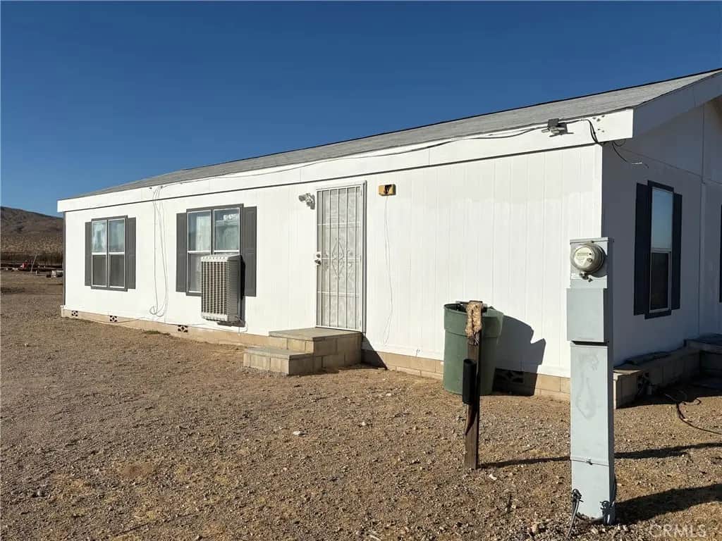 27320 Rodeo Drive 2, Helendale, CA — listing photo 1