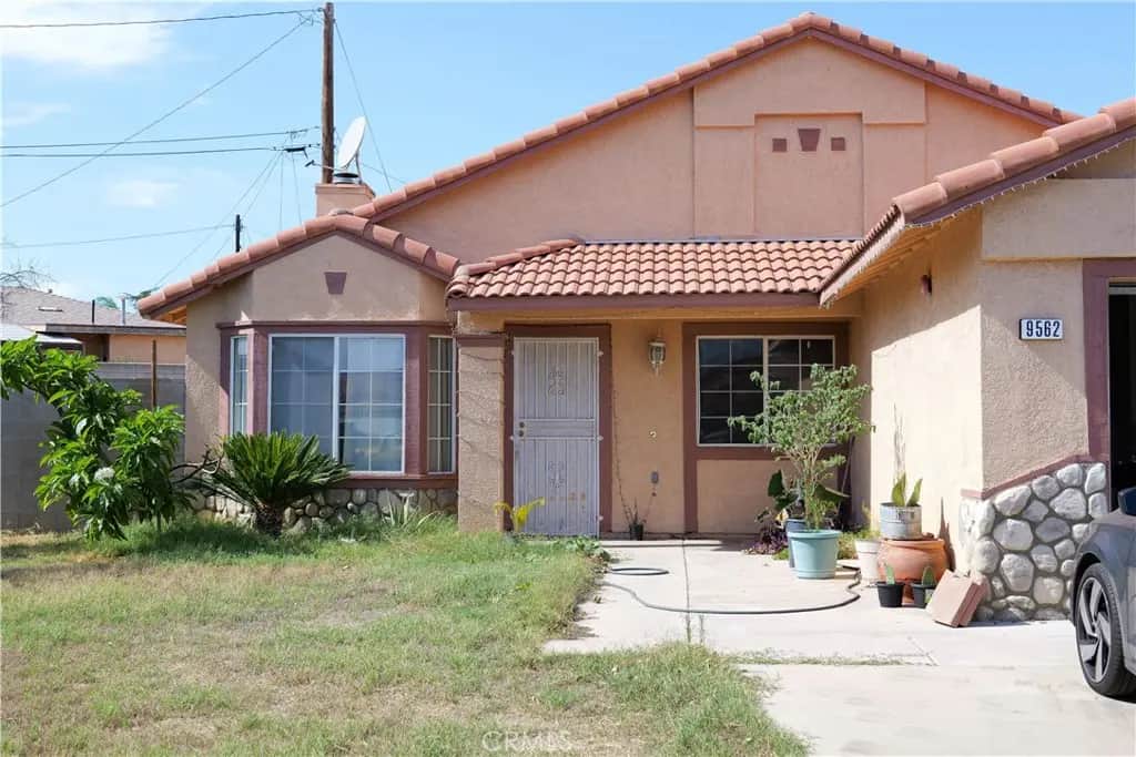 9562 Sultana, Fontana, CA — listing photo 1