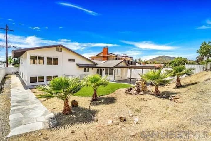 6239 Cowles Mountain BLVD, San Diego, CA — listing photo 1