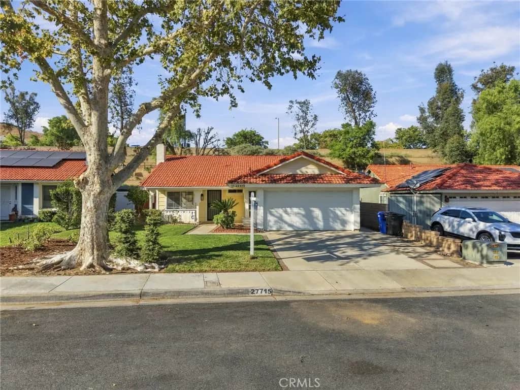 27715 Wakefield, Castaic, CA — listing photo 1