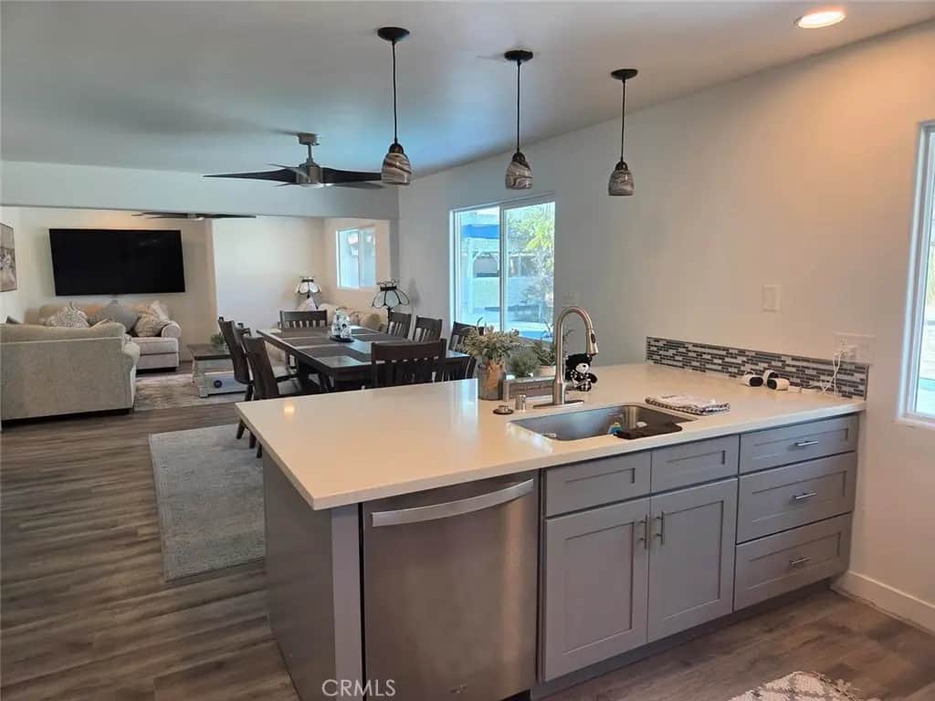 1628 White Oak, Costa Mesa, CA — listing photo 1