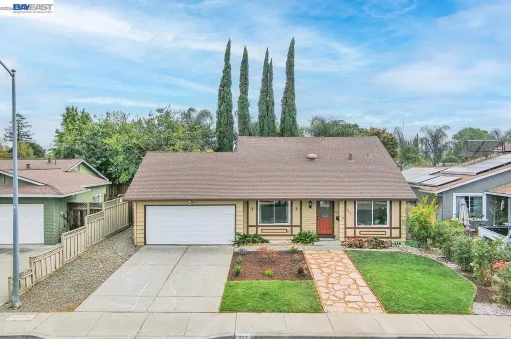 557 Alameda Dr, Livermore, CA — listing photo 1