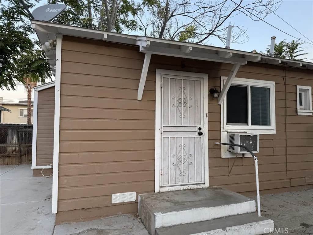 3883 5th, Riverside, CA — listing photo 1