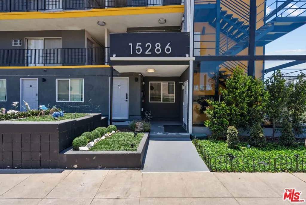 15286 Sutton Street 206, Sherman Oaks, CA — listing photo 1