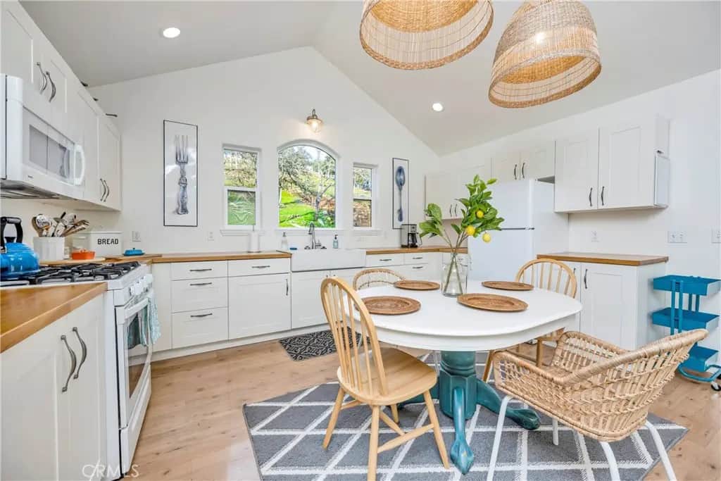 19618 Stinson Road, Hidden Valley Lake, CA — listing photo 1