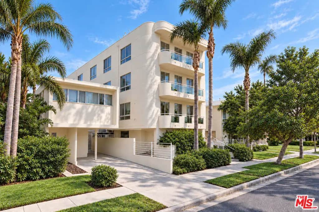 8349 Blackburn Avenue 102, Los Angeles, CA — listing photo 1