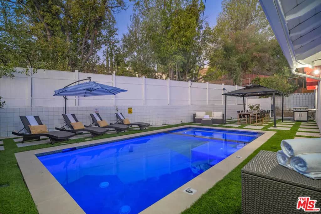 22711 MARGARITA Drive, Woodland Hills, CA — listing photo 1