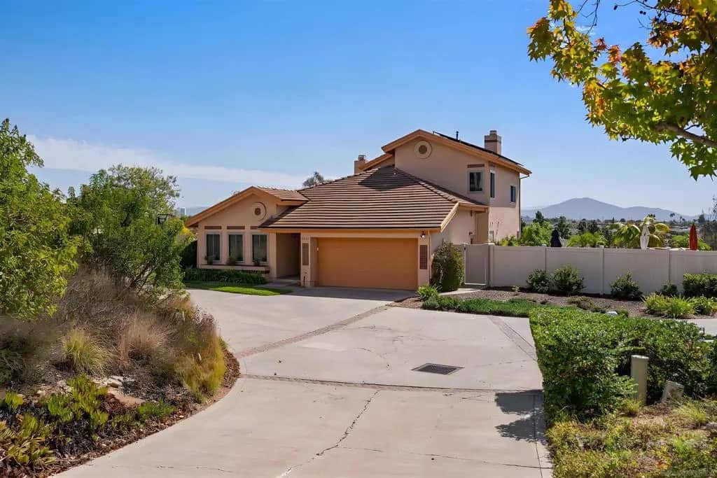 7757 Wing Span Dr, San Diego, CA — listing photo 1
