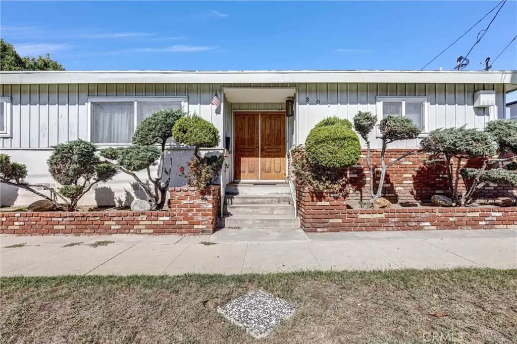 301 E Buckthorn, Inglewood, CA — listing photo 1