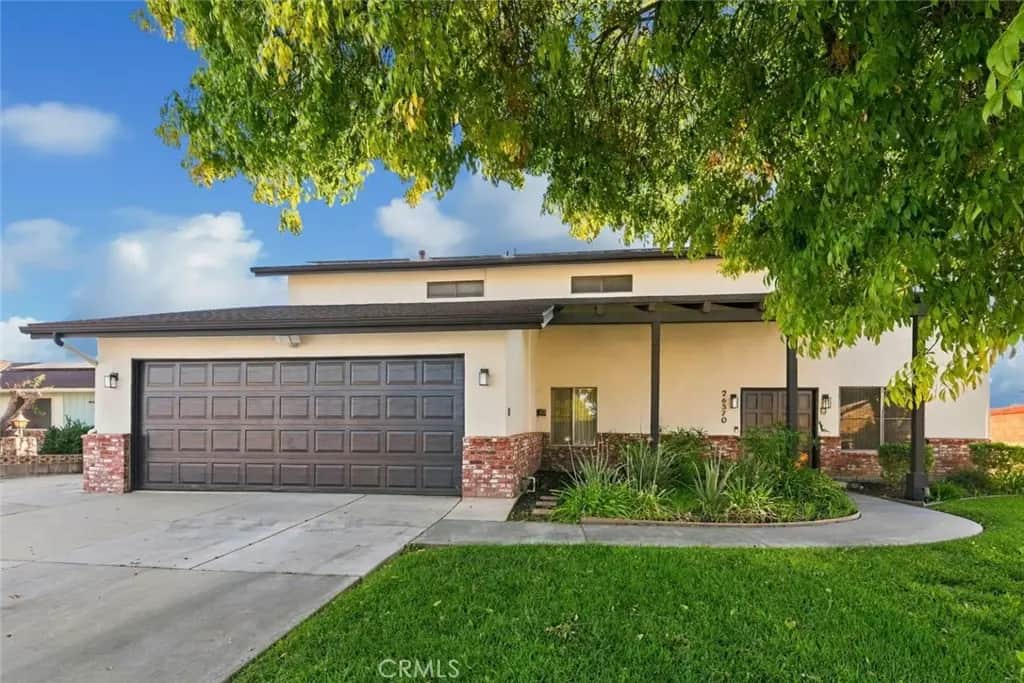 26570 Vassar Street, Hemet, CA — listing photo 1